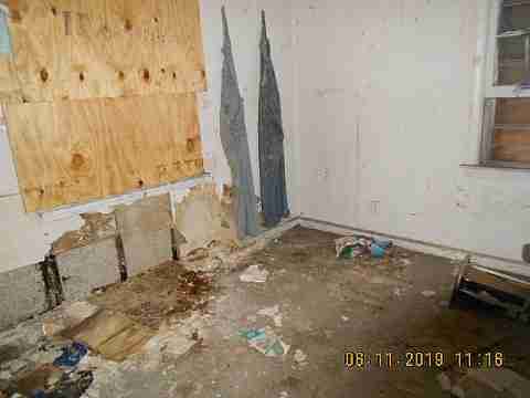 19310 St Aubin (20)_m.jpg